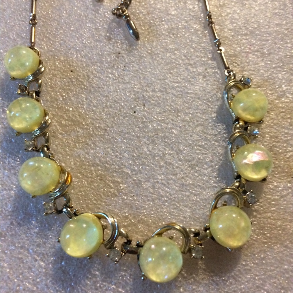 Vintage coro necklace